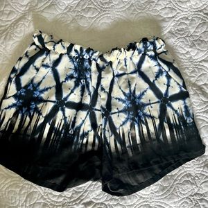 Silk shorts (Size Small)